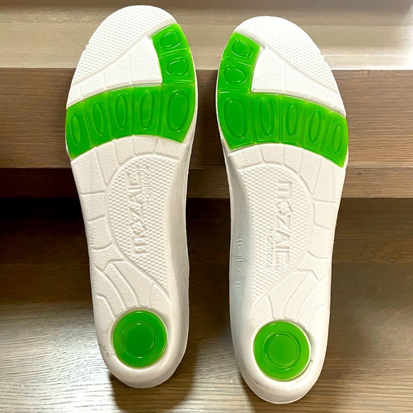 Aetrex Mens Zoom Runner Wide Width in Red/White - Picture 2 of 7